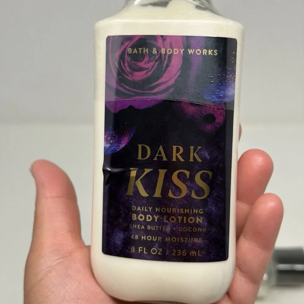 Bath & Body Works Dark Kiss Daily Nourishing Body Lotion 8 Oz Lot of 2 Sealed